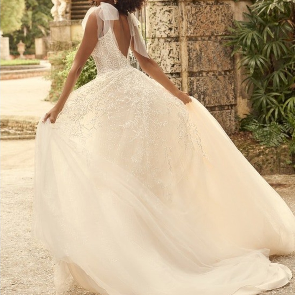 Maggie Sottero White Lace Backless A-Line Wedding Dress